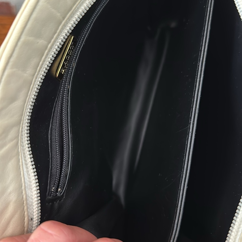 Bally Crossbody Quilted Bag Vintage White - Picture 12 of 16